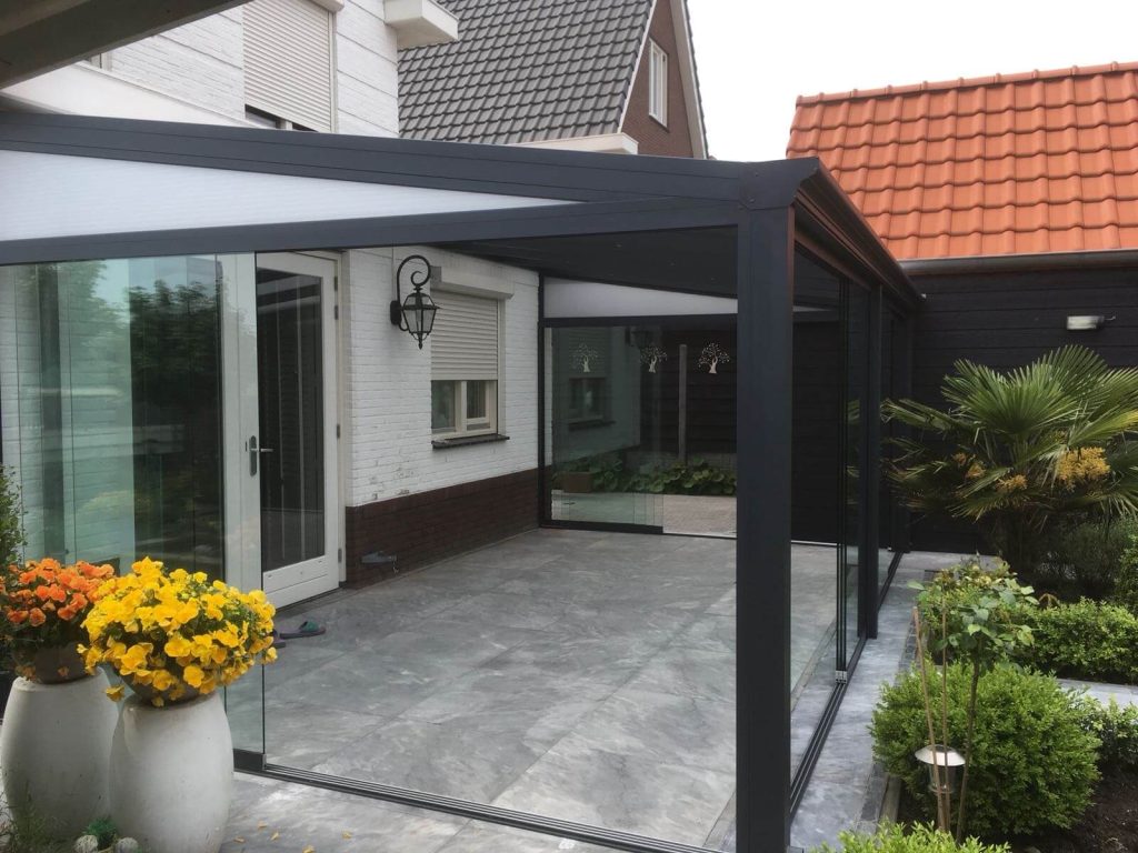 schoonmaken van uw overkapping